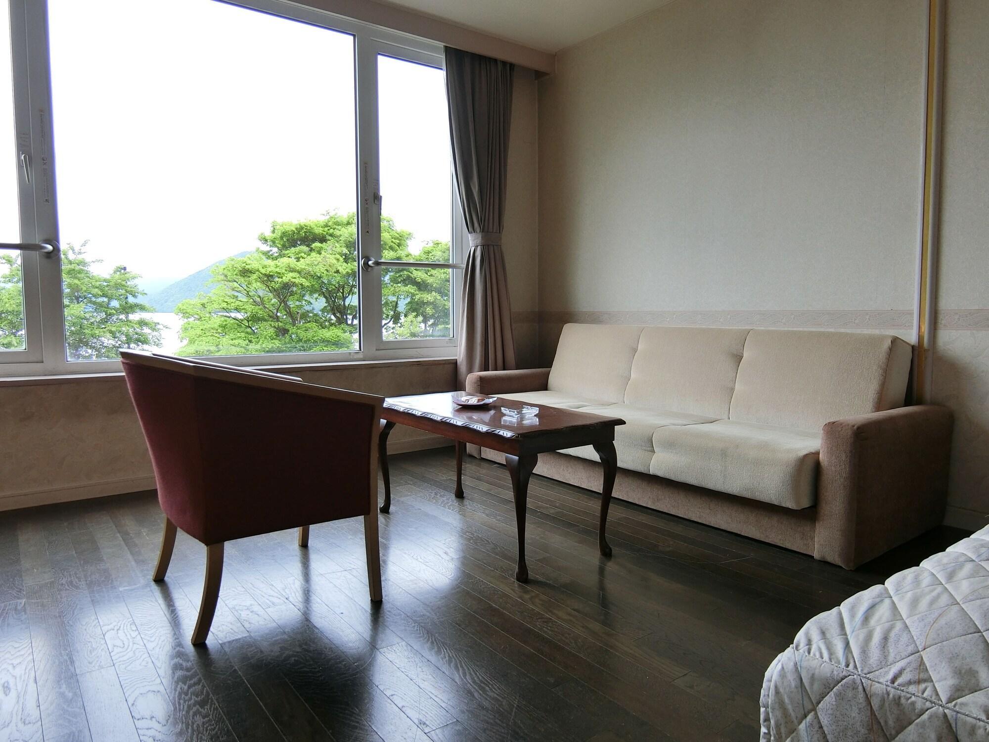 Toyako Manseikaku Hotel Lakeside Terrace Exterior foto