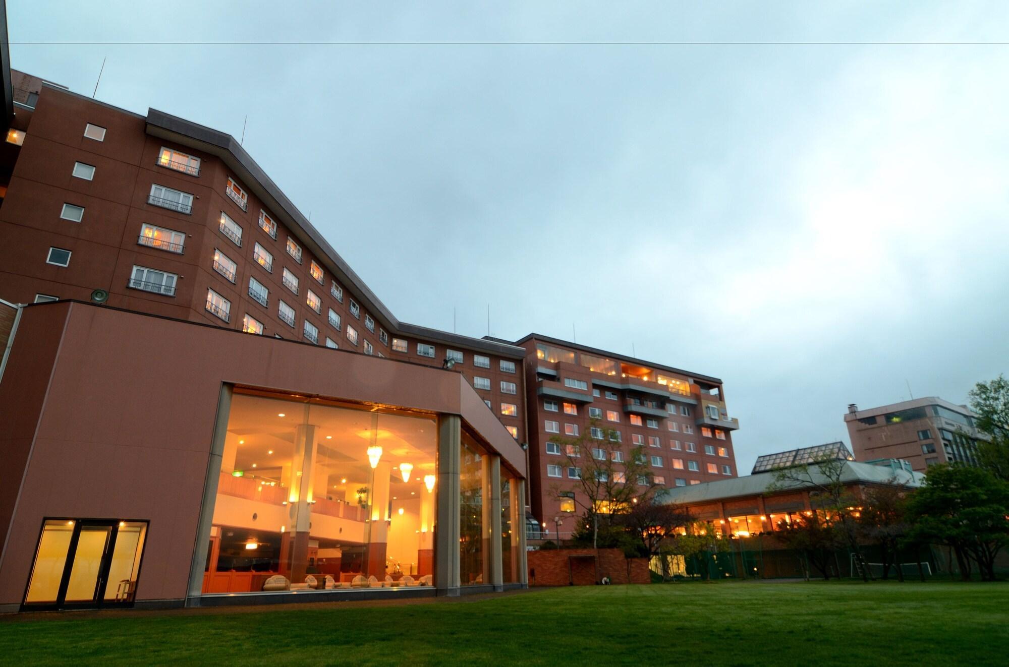 Toyako Manseikaku Hotel Lakeside Terrace Exterior foto